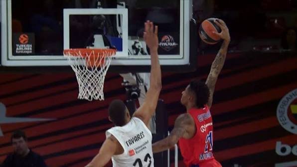 Courtside TV: Δείτε τις καλύτερες στιγμές από την καριέρα του «ιπτάμενου» Γουίλ Κλάιμπερν!