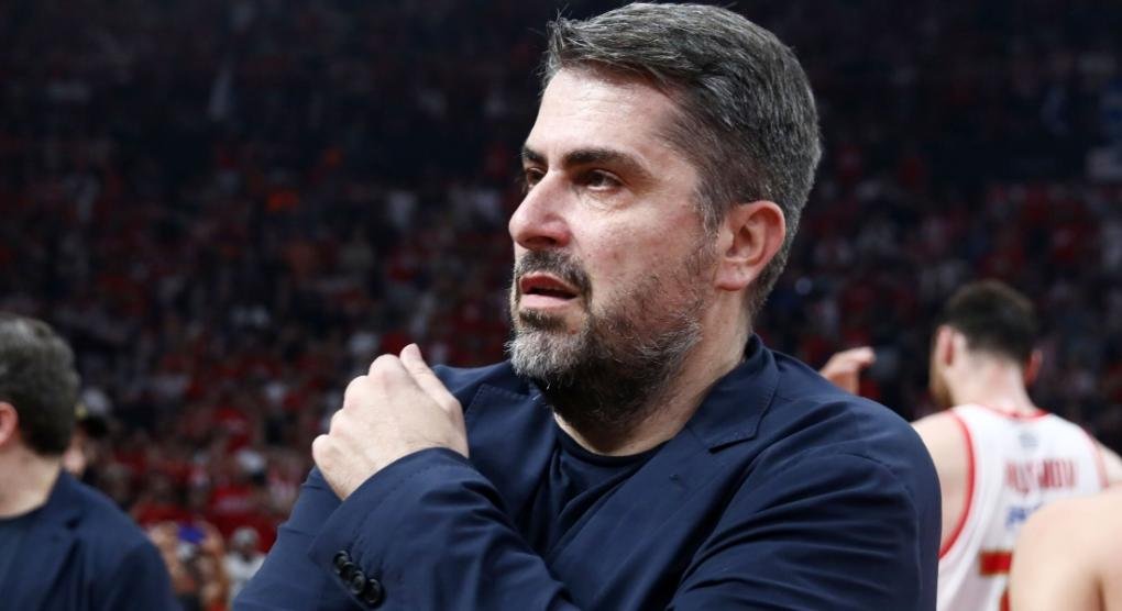 Χρήστος Μπαφές: «Όταν είσαι ο Ολυμπιακός μόνο την κορυφή κοιτάζεις» – Όλα όσα είπε για Κύπρο, ΣΕΦ και πρωτάθλημα