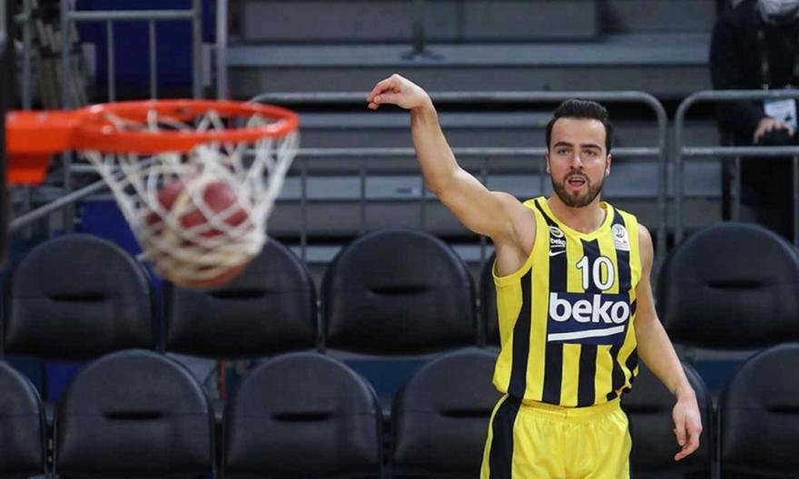 Φενέρμπαχτσε: Απίστευτος Μαχμούτογλου, πέτυχε 71 συνεχόμενα τρίποντα στην προπόνηση