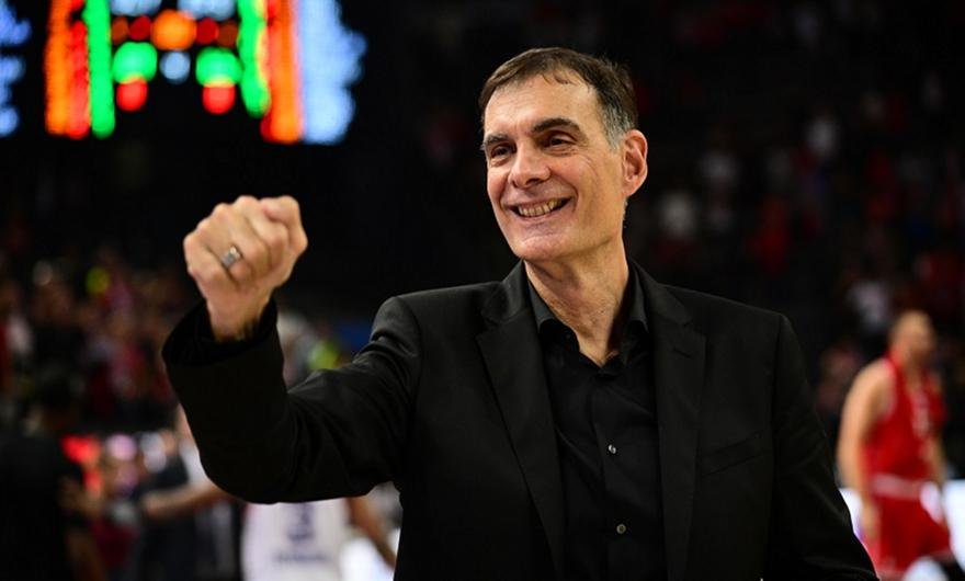 Μπαρτζώκας: «Έπρεπε να είμαστε μαχητικοί στην άμυνα»